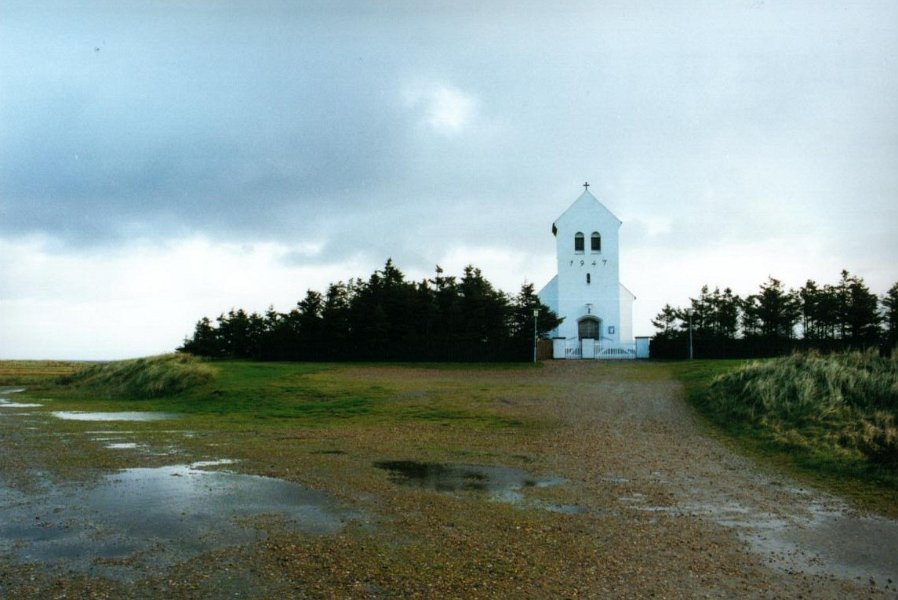 2001.11 DK 02.33 ringkobingfjord kerkje